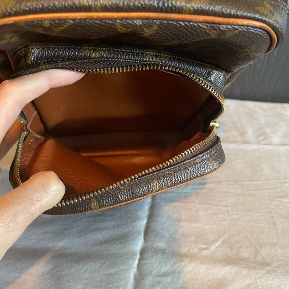 HUGE PRICE DROP Louis Vuitton Amazone Monogram Crossbody Bag Vintage - Picture 6 of 7